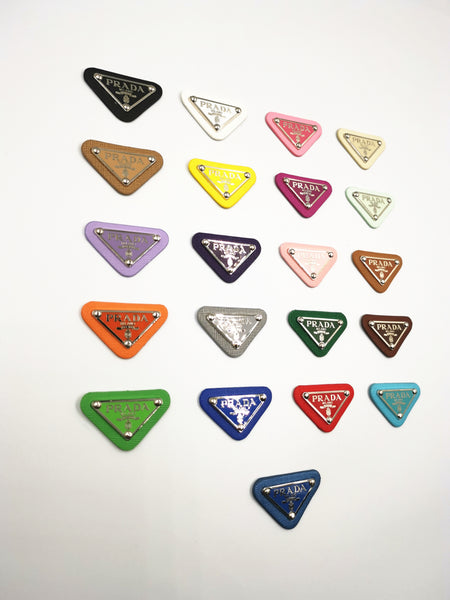 1.9'' x 1.3'' (4.8cm x 3.2cm) Top Quality Triangular Metal Patch Fashion Metal Patch Badge Patch