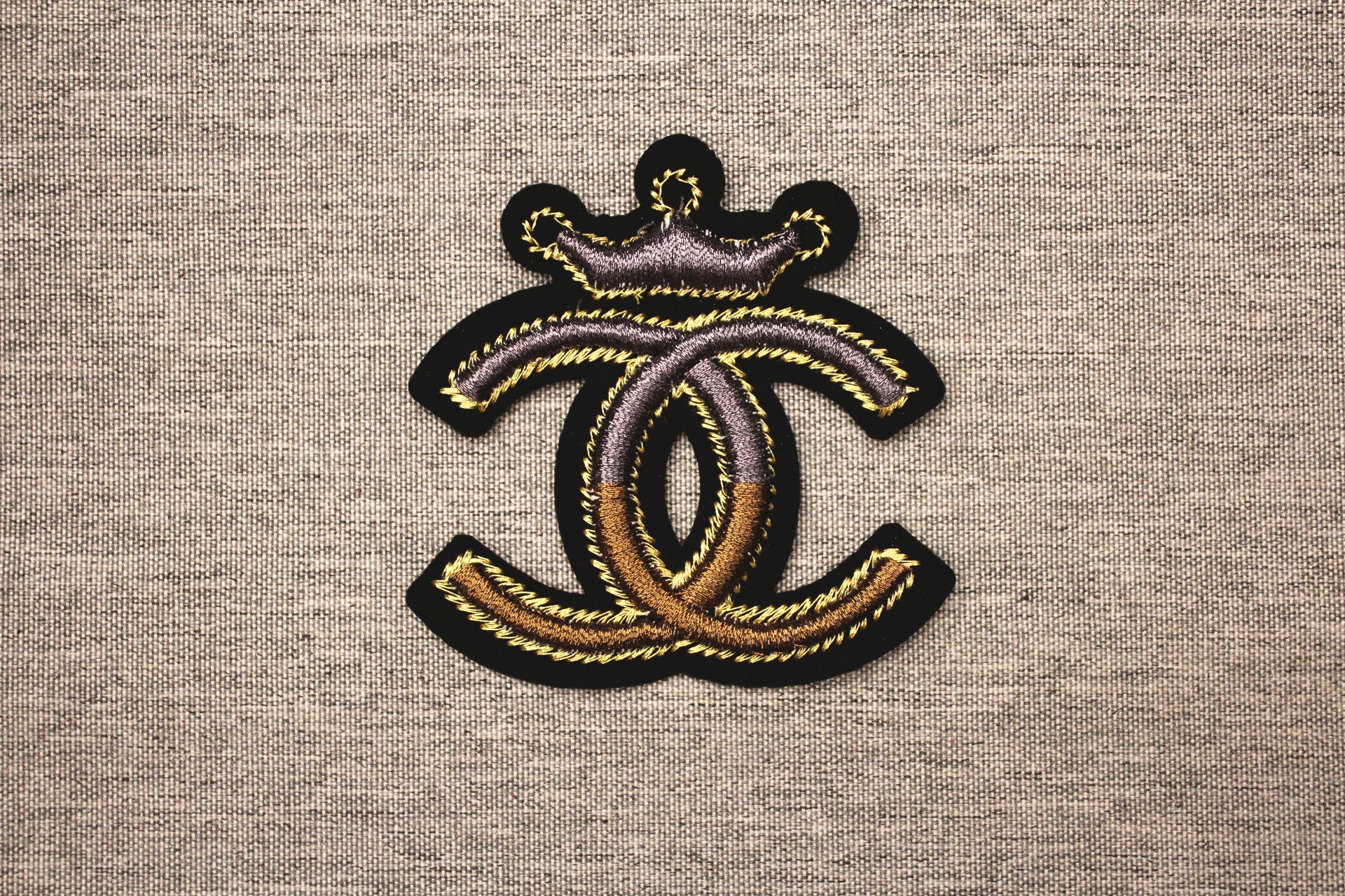 2.6'' x 2.6'' Top Quality 3D Embroidery Patch Fashion Sew On Patch